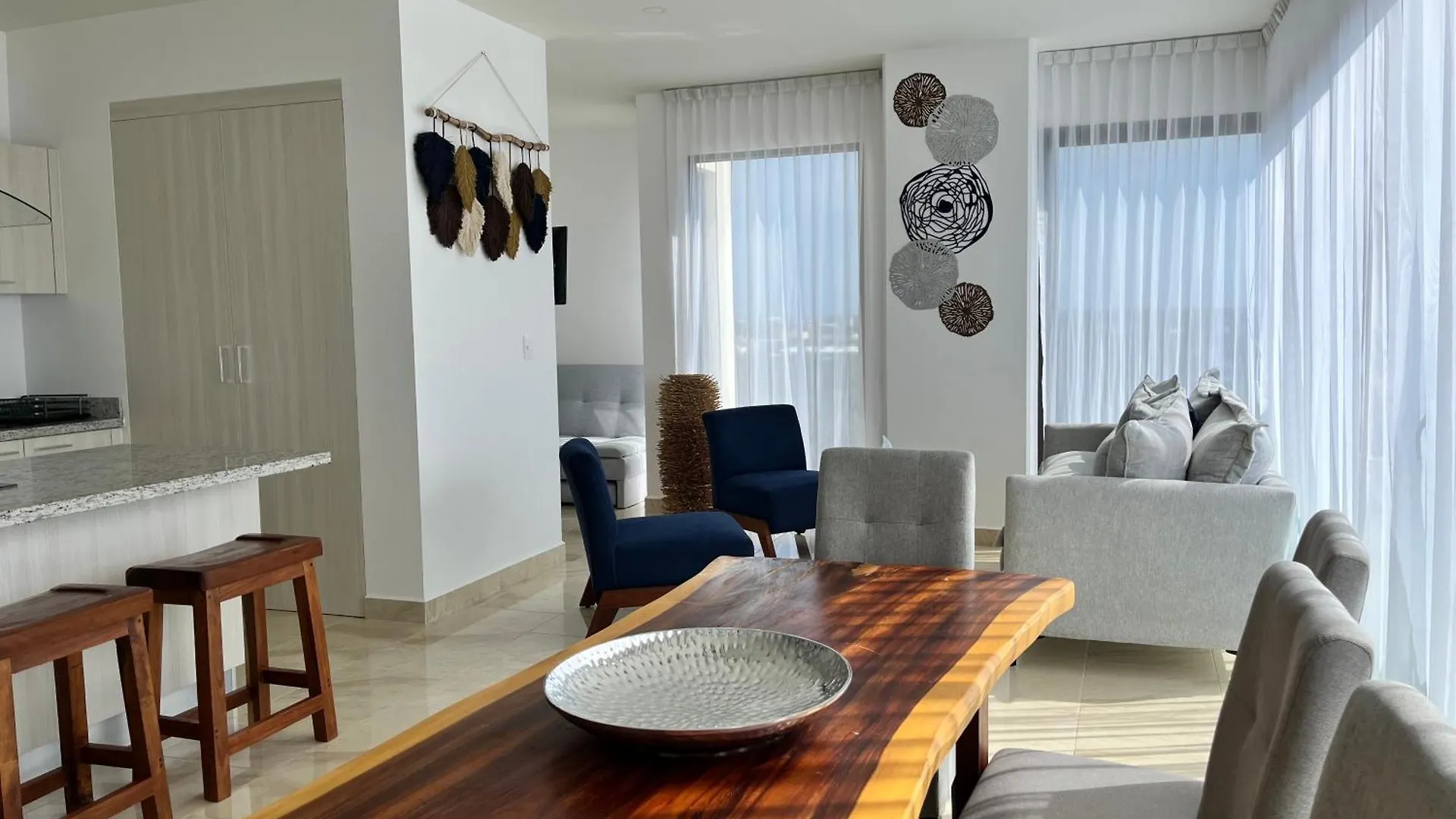 Sunny 3Br Condo With Pool, Gym, Tennis, Spa, Parking Playa del Carmen