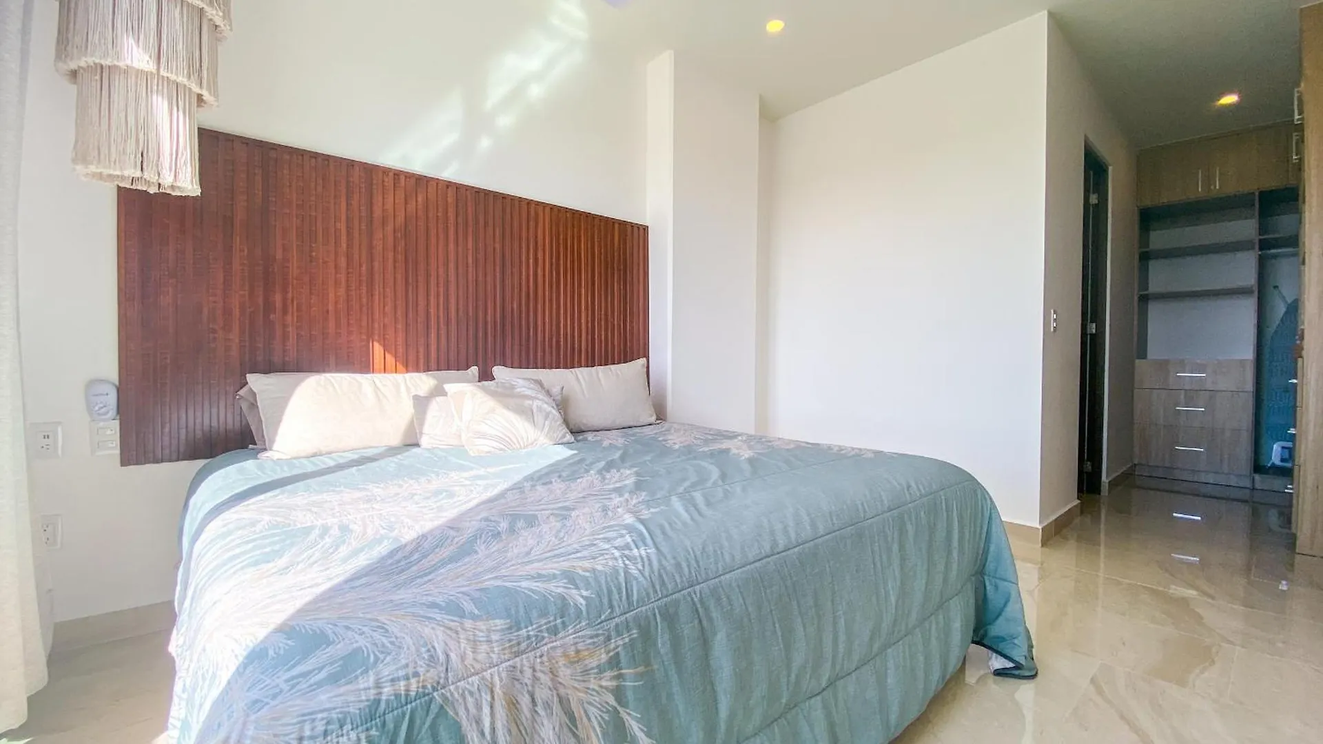 Sunny 3Br Condo With Pool, Gym, Tennis, Spa, Parking Playa del Carmen México