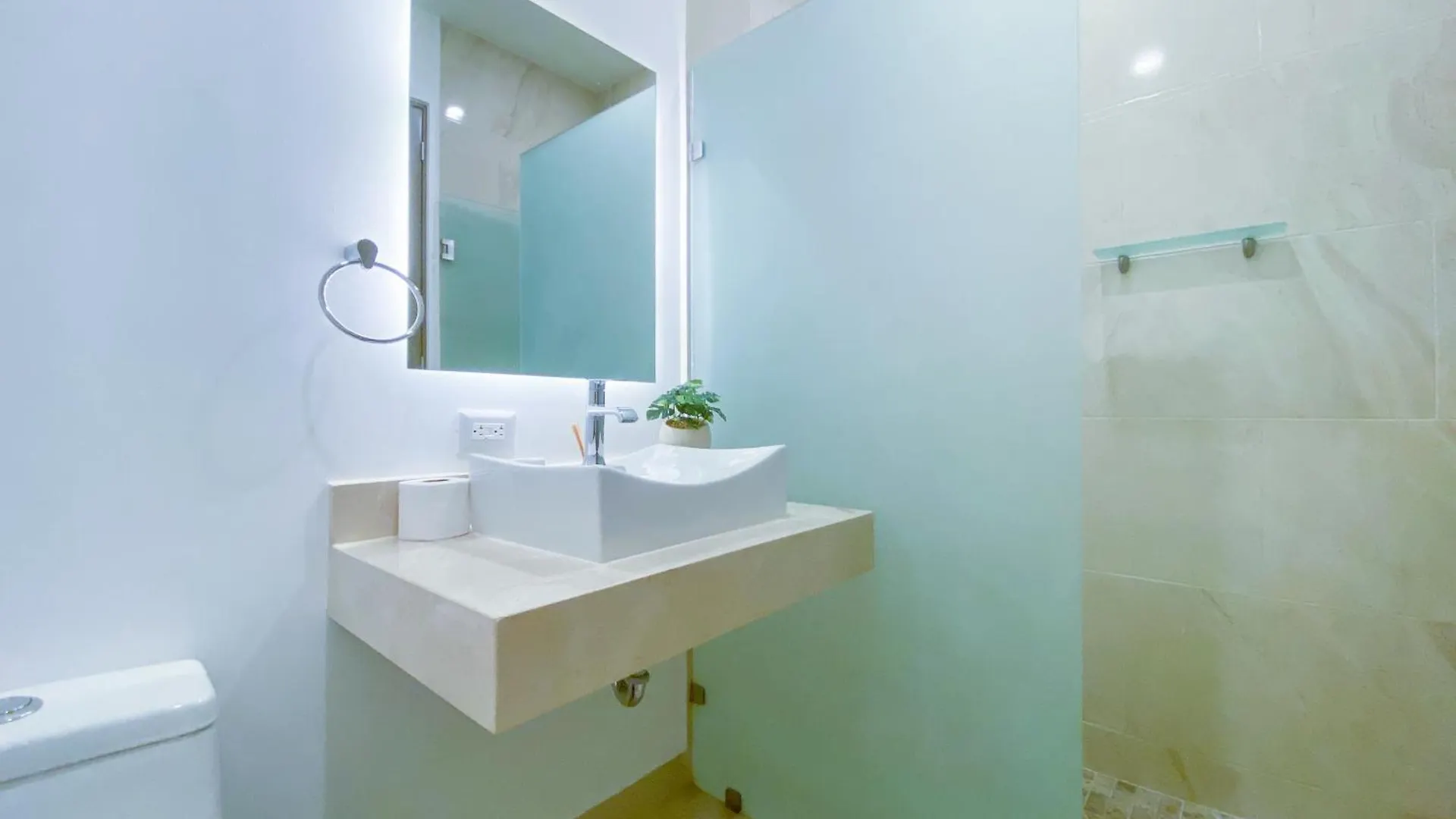 Sunny 3Br Condo With Pool, Gym, Tennis, Spa, Parking Playa del Carmen Apartamento