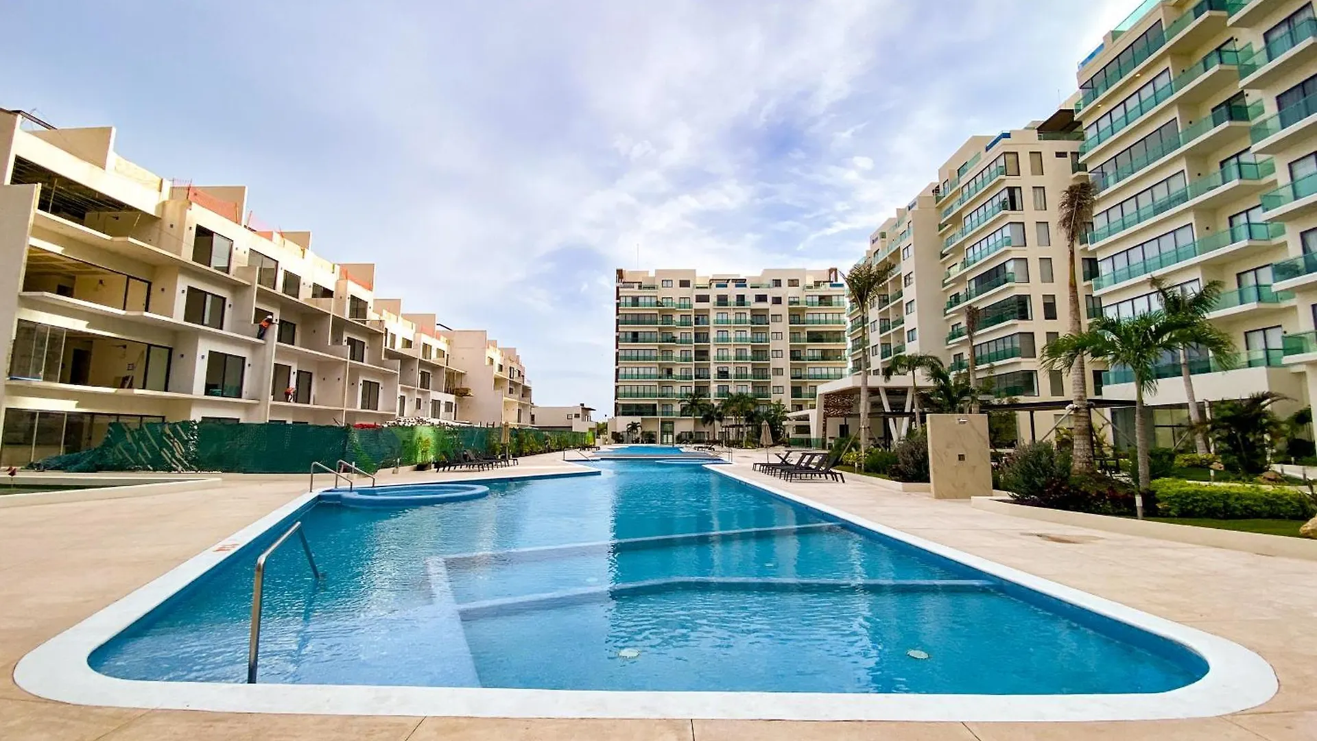 Sunny 3Br Condo With Pool, Gym, Tennis, Spa, Parking Playa del Carmen 0*,