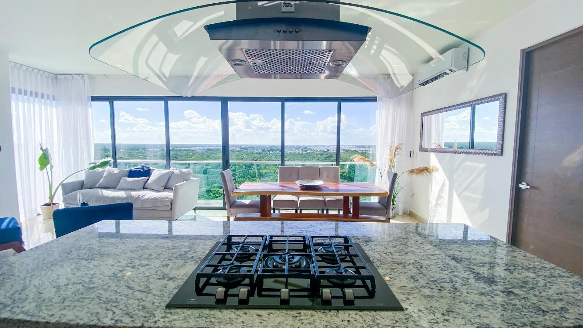 Sunny 3Br Condo With Pool, Gym, Tennis, Spa, Parking Playa del Carmen 0*,  México
